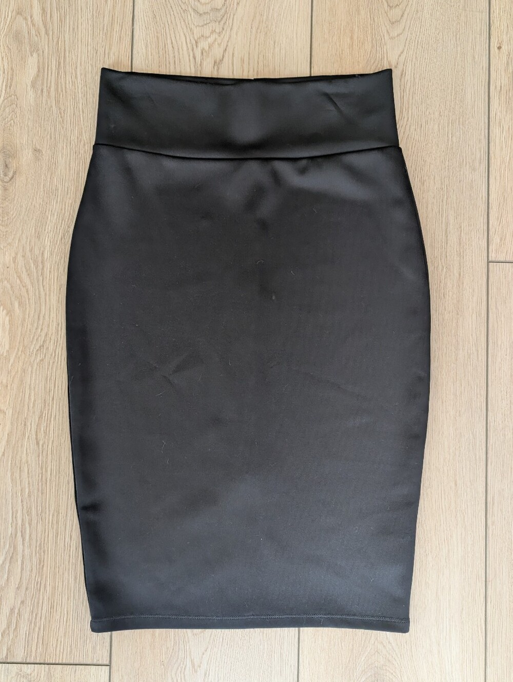Black Knee-length Pencil Skirt